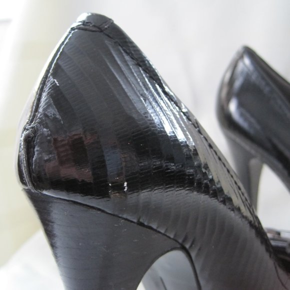 NINE WEST WOMEN'S BLACK LEATHER PUMPS - SIZE 5 1/2 M - PRE-OWNED - Picture 9 of 9